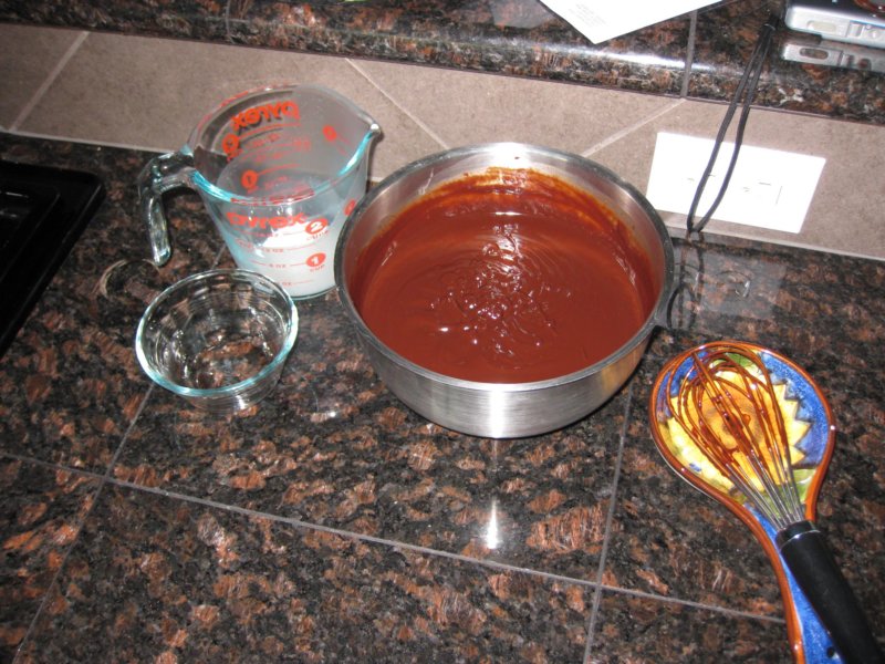 food04chocolatecupcakeswithfailedraspberrychambordganachefrosting.jpg